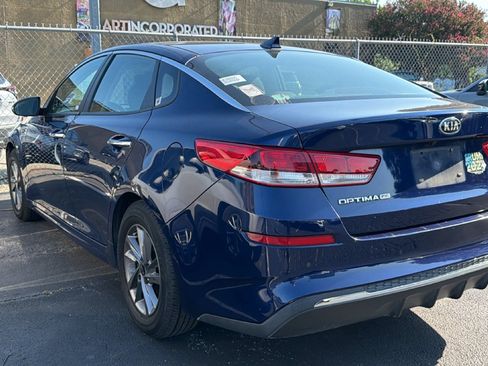 Used 2020 Kia Optima LX FWD image 17