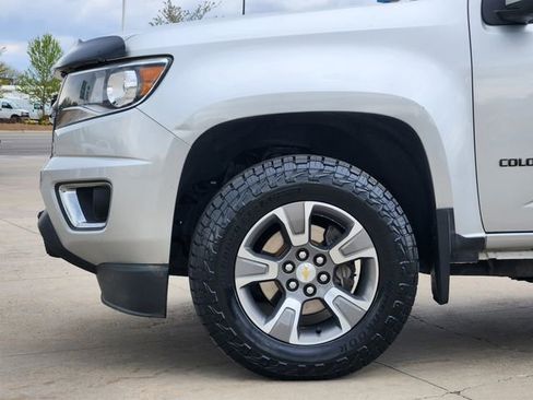 Used 2015 Chevrolet Colorado Z71 AWD/4WD image 10