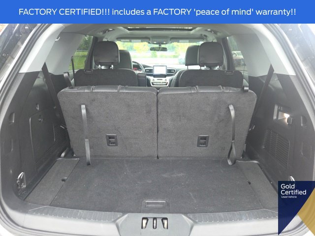 Used 2023 Ford Explorer XLT w/ Equipment Group 202A AWD/4WD image 12