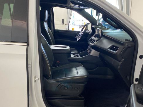 Used 2024 GMC Yukon AT4 w/ AT4 Premium Plus Package AWD/4WD image 25