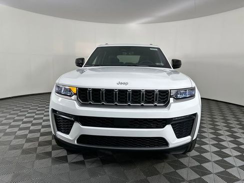 New 2026 Jeep Grand Cherokee Limited image 11