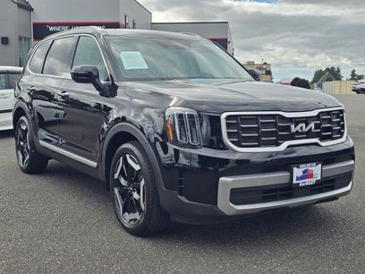 Used 2023 Kia Telluride S w/ S Sunroof Package