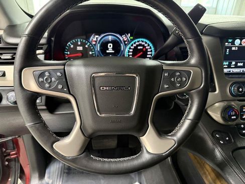 Used 2019 GMC Yukon XL Denali w/ Denali Ultimate Package AWD/4WD image 22