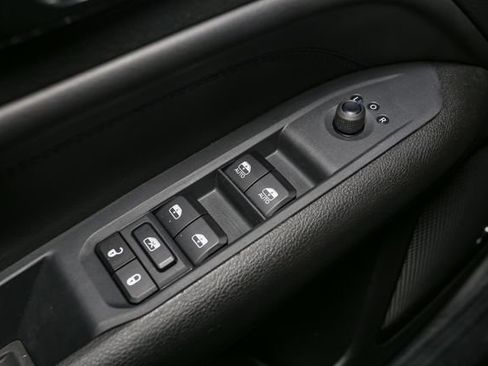 Used 2026 Jeep Compass Limited AWD/4WD image 35
