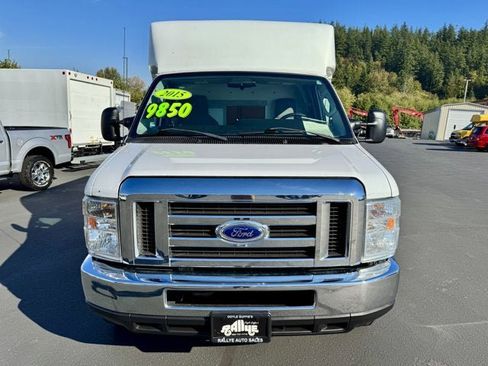 Used 2015 Ford E-350 and Econoline 350 Super Duty image 2