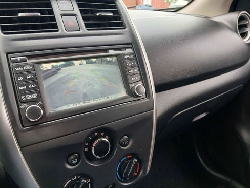 Used 2015 Nissan Versa w/ SL Tech Package FWD image 18