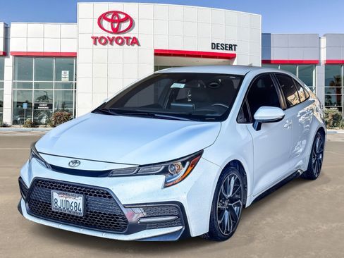 Certified 2020 Toyota Corolla SE w/ Carpet Mat Package (TMS) image 3