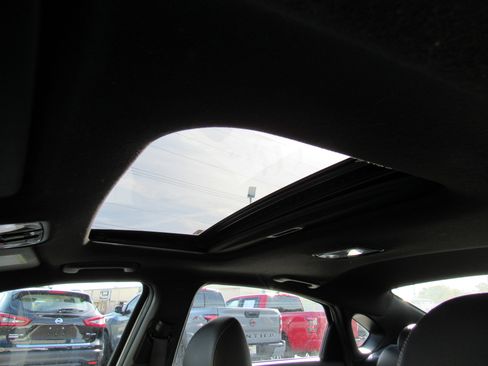 Used 2023 Kia Forte GT-Line w/ GT-Line Premium Package image 15