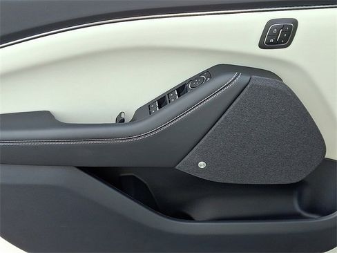 New 2025 Ford Mustang Mach-E Premium image 8