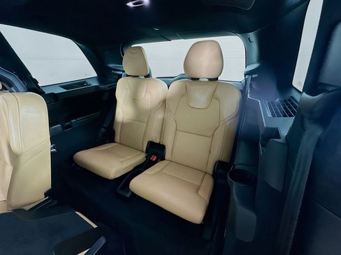 Used 2020 Volvo XC90 T8 Inscription w/ Protection Package image 36