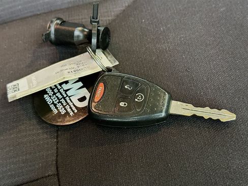 Used 2014 Jeep Wrangler Sahara w/ Connectivity Group AWD/4WD image 21
