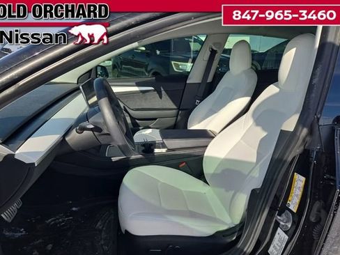 Used 2021 Tesla Model 3 Performance image 9