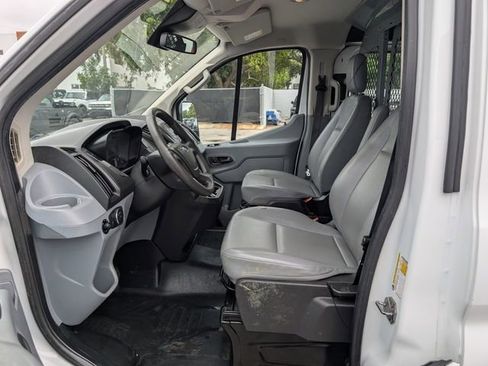 Used 2019 Ford Transit 250 130 Low Roof RWD image 9