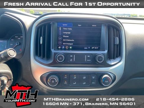 Used 2019 Chevrolet Colorado LT AWD/4WD image 11