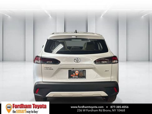 Used 2026 Toyota Corolla Cross L AWD/4WD image 6