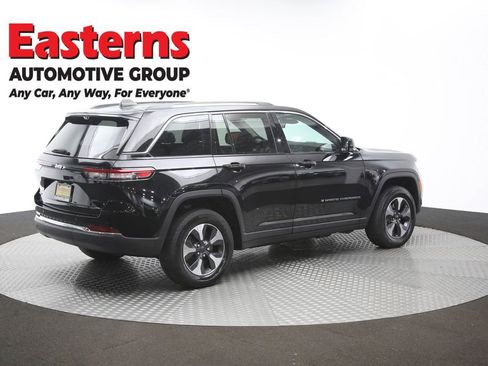 Used 2023 Jeep Grand Cherokee 4WD 4xe w/ Luxury Tech Group II image 45