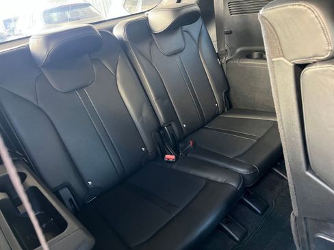 Used 2024 Kia Sorento S image 30