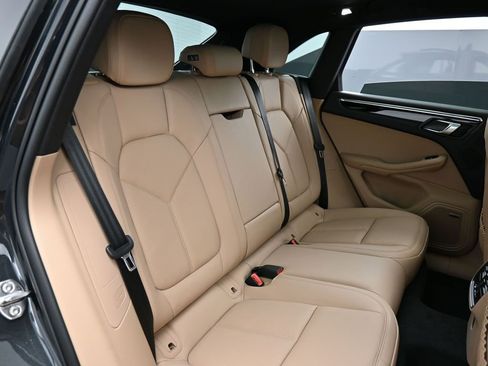 New 2026 Porsche Macan image 26