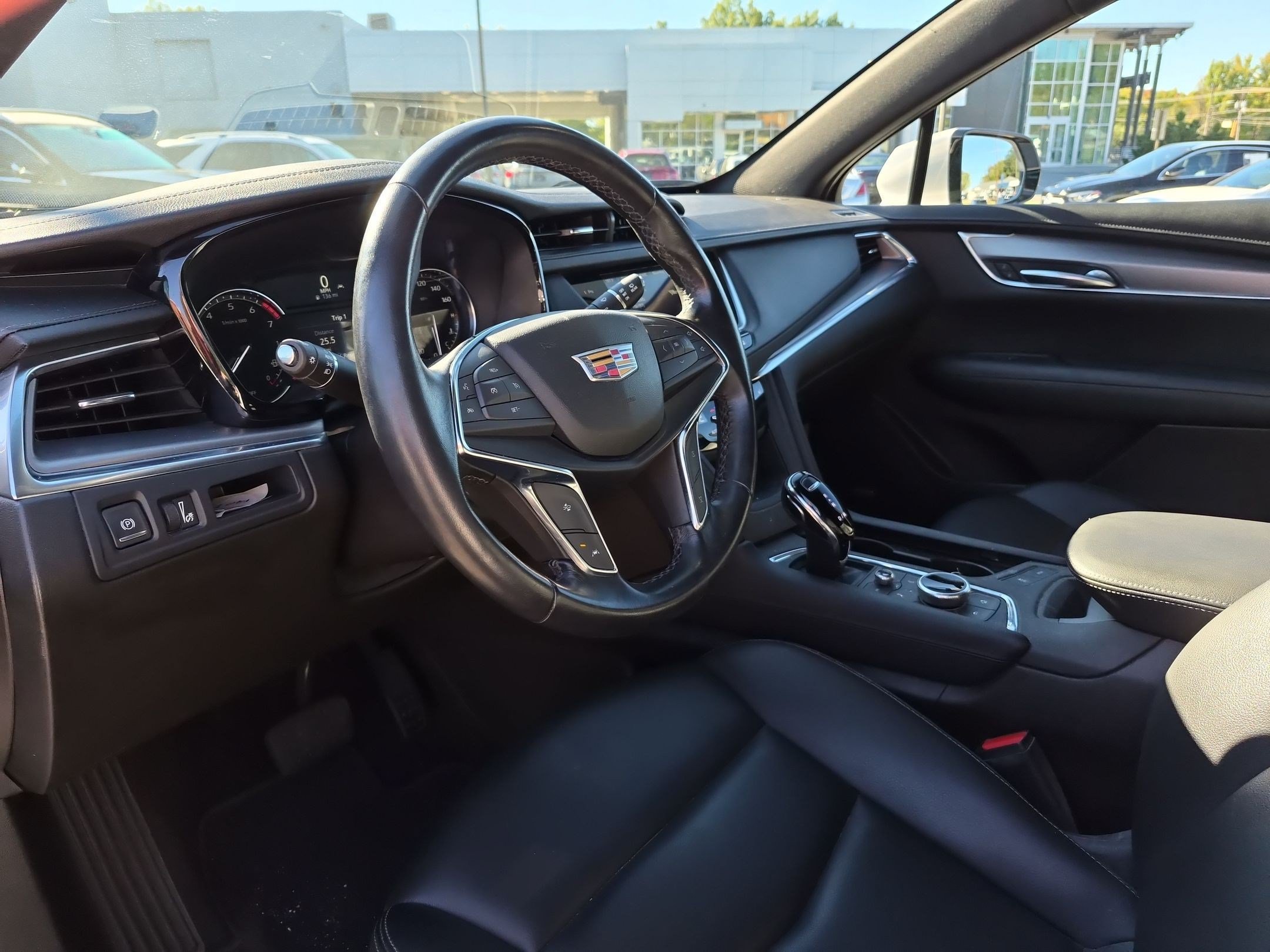 Used 2023 Cadillac XT5 Luxury FWD image 16