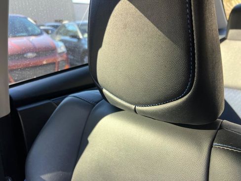 Used 2019 Toyota Corolla SE image 32