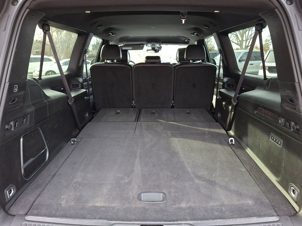 Used 2024 Jeep Wagoneer L Series II w/ Flexible Seating Group AWD/4WD image 15
