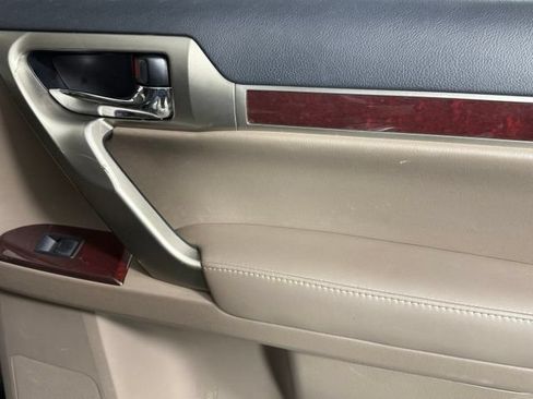 Used 2015 Lexus GX 460 w/ Premium Package AWD/4WD image 27