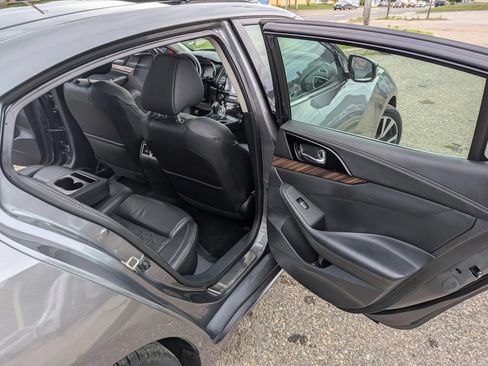 Used 2016 Nissan Maxima Platinum FWD image 35