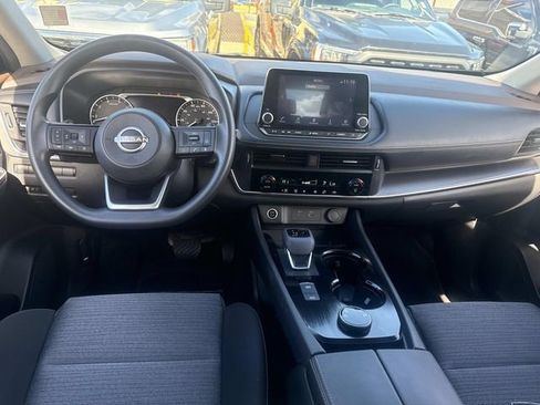 Used 2023 Nissan Rogue SV image 13