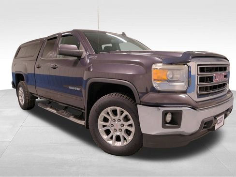 Used 2015 GMC Sierra 1500 SLE w/ SLE Value Package image 11