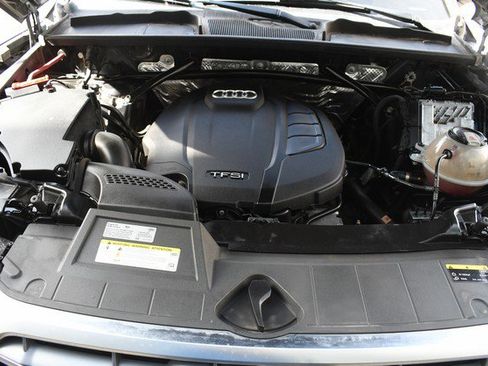 Used 2018 Audi Q5 2.0T Premium Plus w/ Premium Plus Package image 30