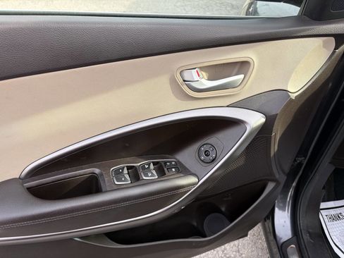 Used 2017 Hyundai Santa Fe Sport image 23