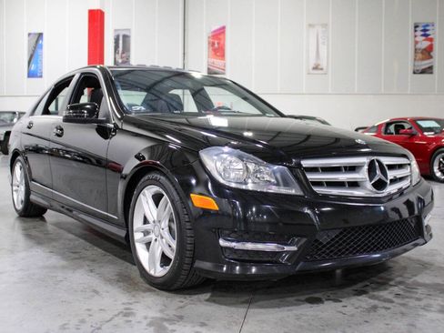 Used 2012 Mercedes-Benz C 300 4MATIC Sedan image 8