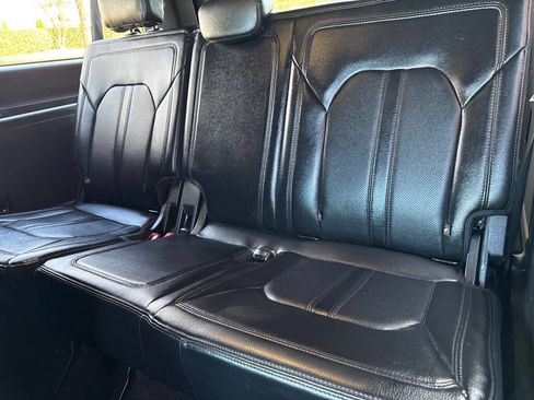 Used 2020 Ford Expedition Max Limited image 15