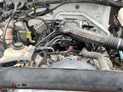 Used 2015 Ford F650 2WD Regular Cab Super Duty image 24