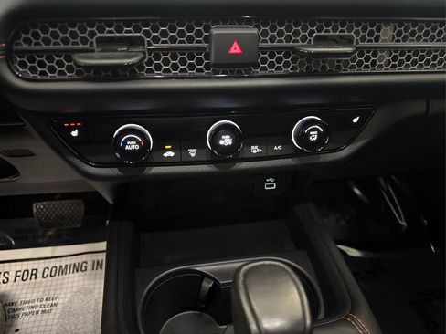 Used 2023 Honda HR-V Sport image 27