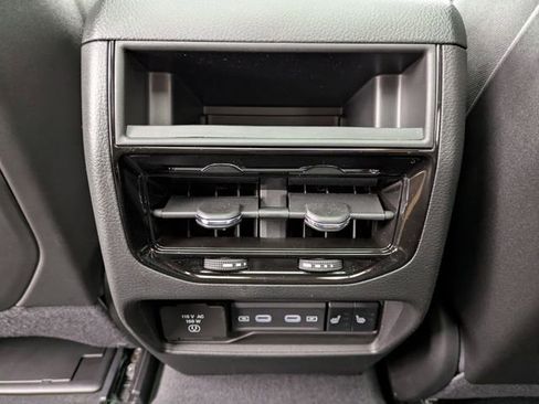 New 2026 Jeep Grand Cherokee Limited AWD/4WD image 24