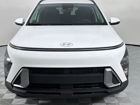 Used 2025 Hyundai Kona SEL image 6