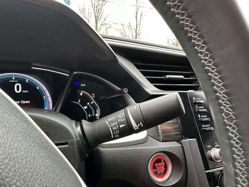 Certified 2019 Honda Civic EX image 26