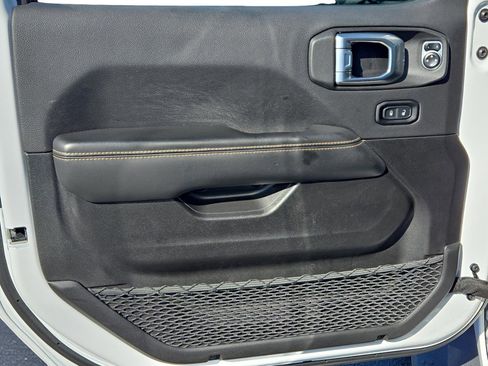 Used 2024 Jeep Wrangler Sahara w/ Technology Group image 13