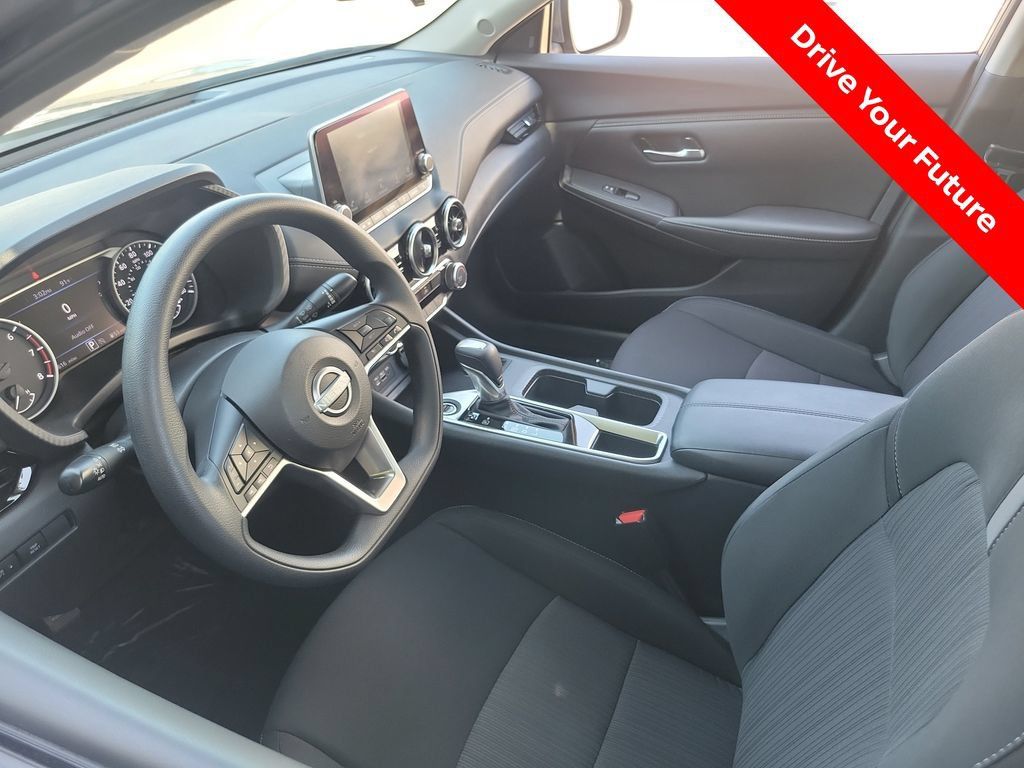 Certified 2025 Nissan Sentra SV FWD image 3