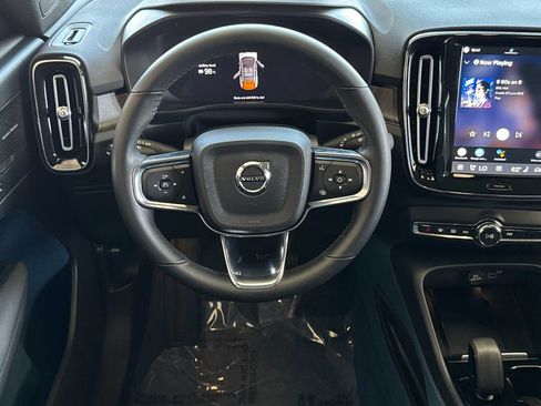 Certified 2023 Volvo C40 P8 Recharge Ultimate AWD/4WD image 13