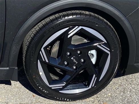 New 2025 Kia K4 EX image 8