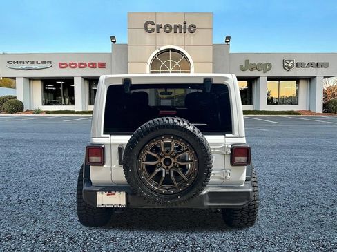 Used 2022 Jeep Wrangler Unlimited Sport w/ Sun And Sound Package AWD/4WD image 4