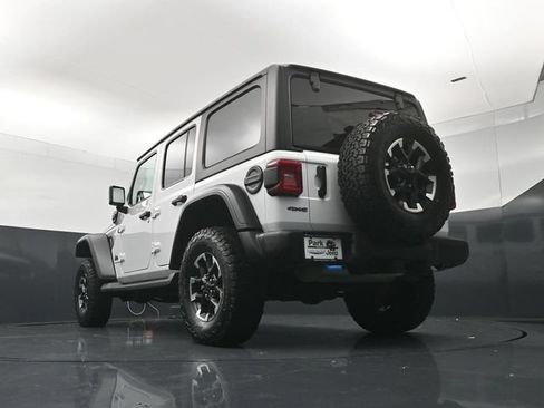 Used 2024 Jeep Wrangler Unlimited Rubicon 4xe w/ Capability Package AWD/4WD image 22