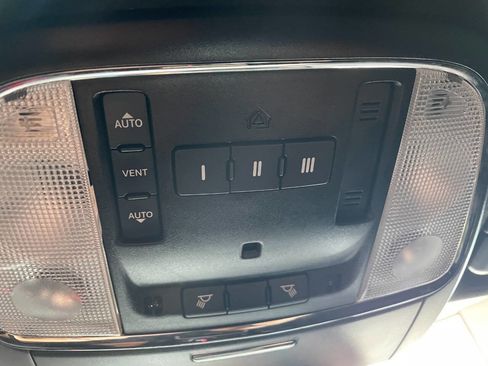 Used 2023 Dodge Charger Scat Pack image 40