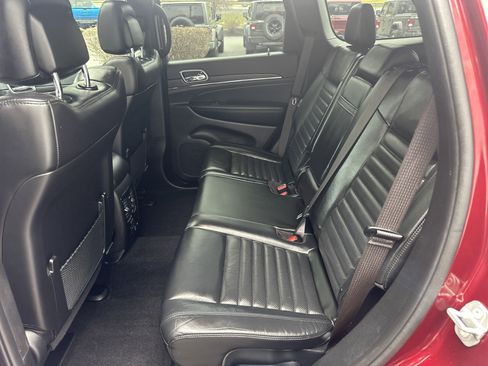 Used 2021 Jeep Grand Cherokee Limited X image 12