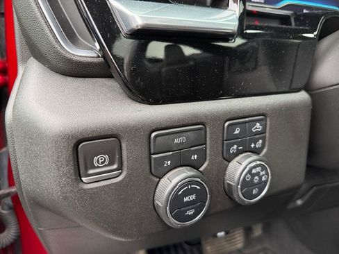 Certified 2022 Chevrolet Silverado 1500 RST w/ Convenience Package II AWD/4WD image 16