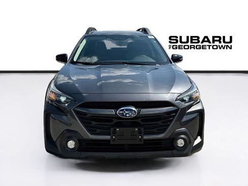 Used 2025 Subaru Outback Premium AWD/4WD image 2
