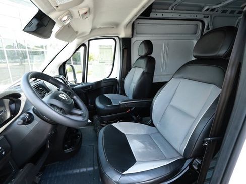 Used 2024 RAM ProMaster 2500 w/ Convenience Group FWD image 22