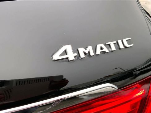 Used 2019 Mercedes-Benz GLC 300 4MATIC image 10